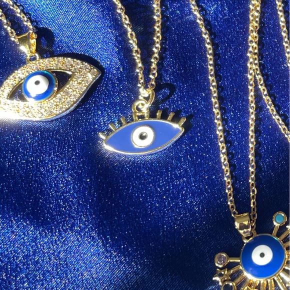 *New* 18K Gold Plated Cubic Zirconia Evil Eye Pendant Necklace 🧿 - Picture 8 of 12